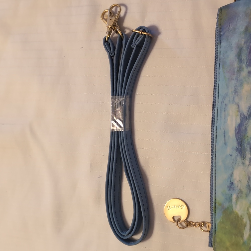 NWOT Galleria Monet Inspired Blue Wristlet - Picture 4 of 7